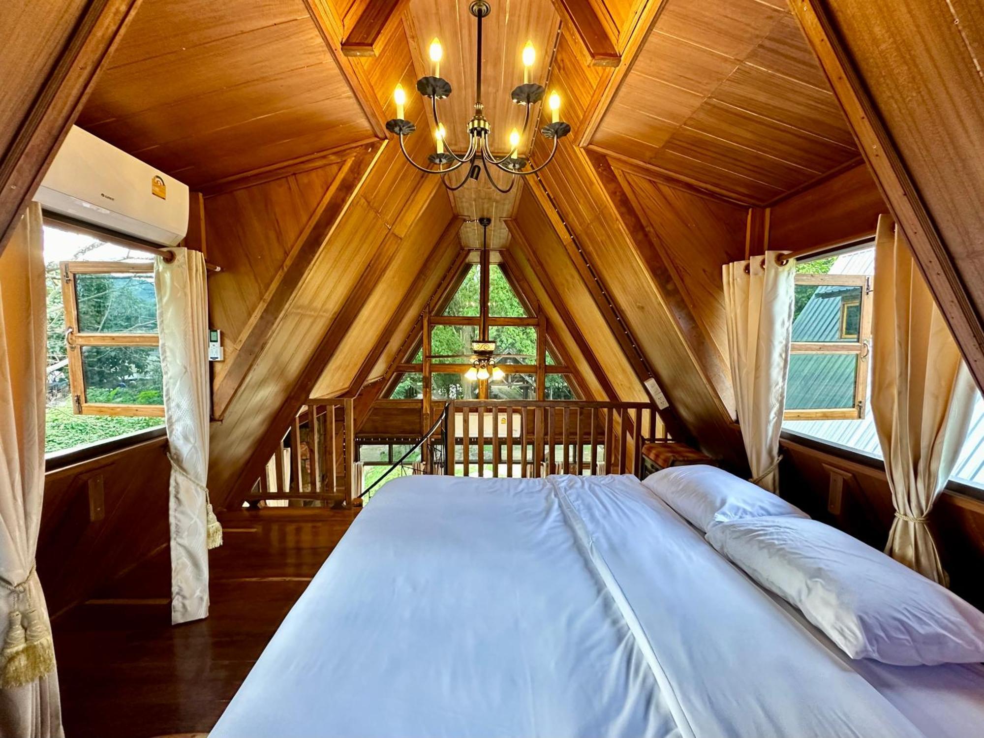 Ban Kaew Mo Ra Glamping & Restaurant 호텔 Pang Mapha 외부 사진