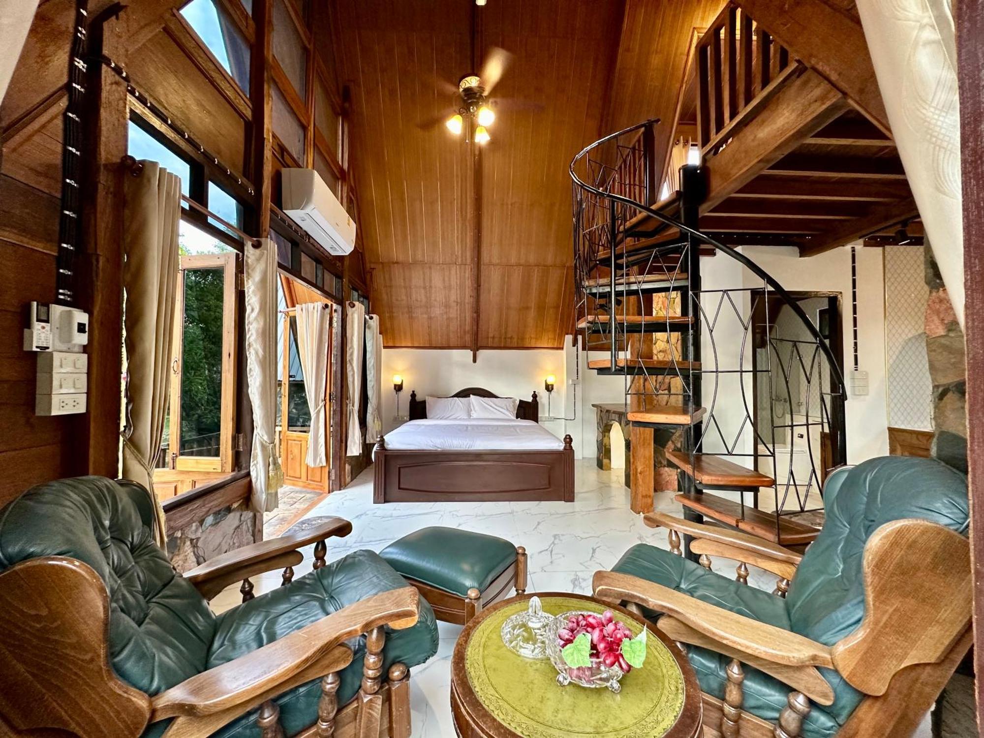 Ban Kaew Mo Ra Glamping & Restaurant 호텔 Pang Mapha 외부 사진