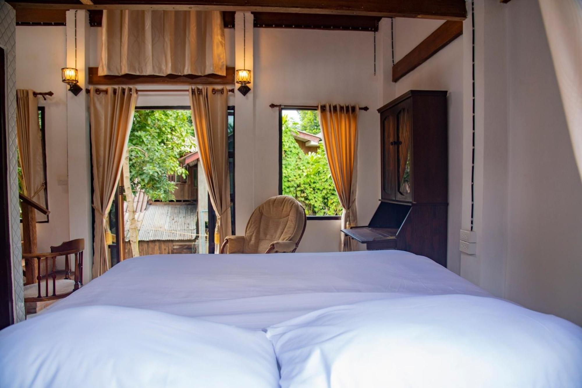 Ban Kaew Mo Ra Glamping & Restaurant 호텔 Pang Mapha 외부 사진