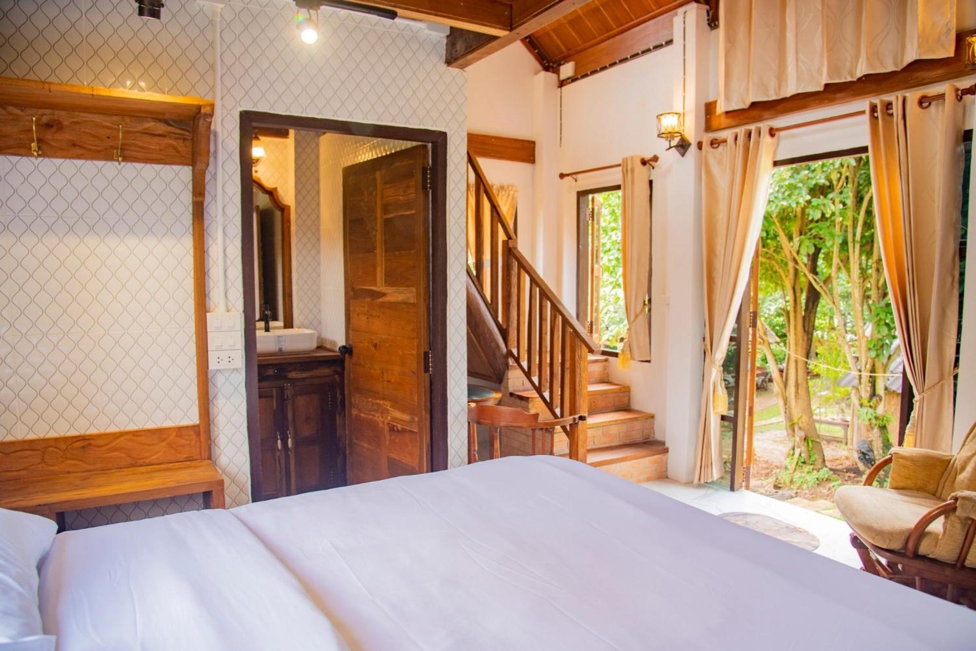 Ban Kaew Mo Ra Glamping & Restaurant 호텔 Pang Mapha 외부 사진