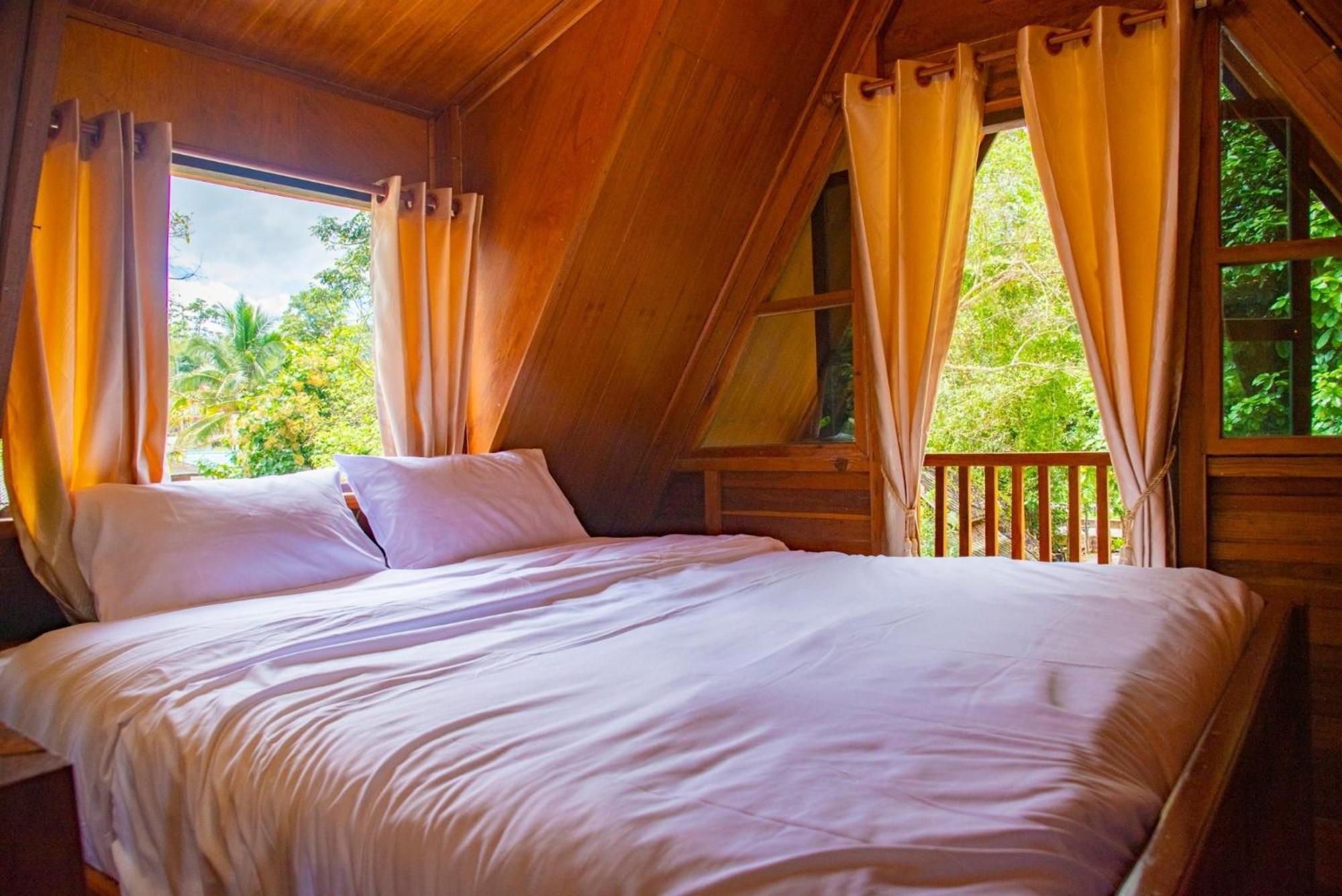 Ban Kaew Mo Ra Glamping & Restaurant 호텔 Pang Mapha 외부 사진