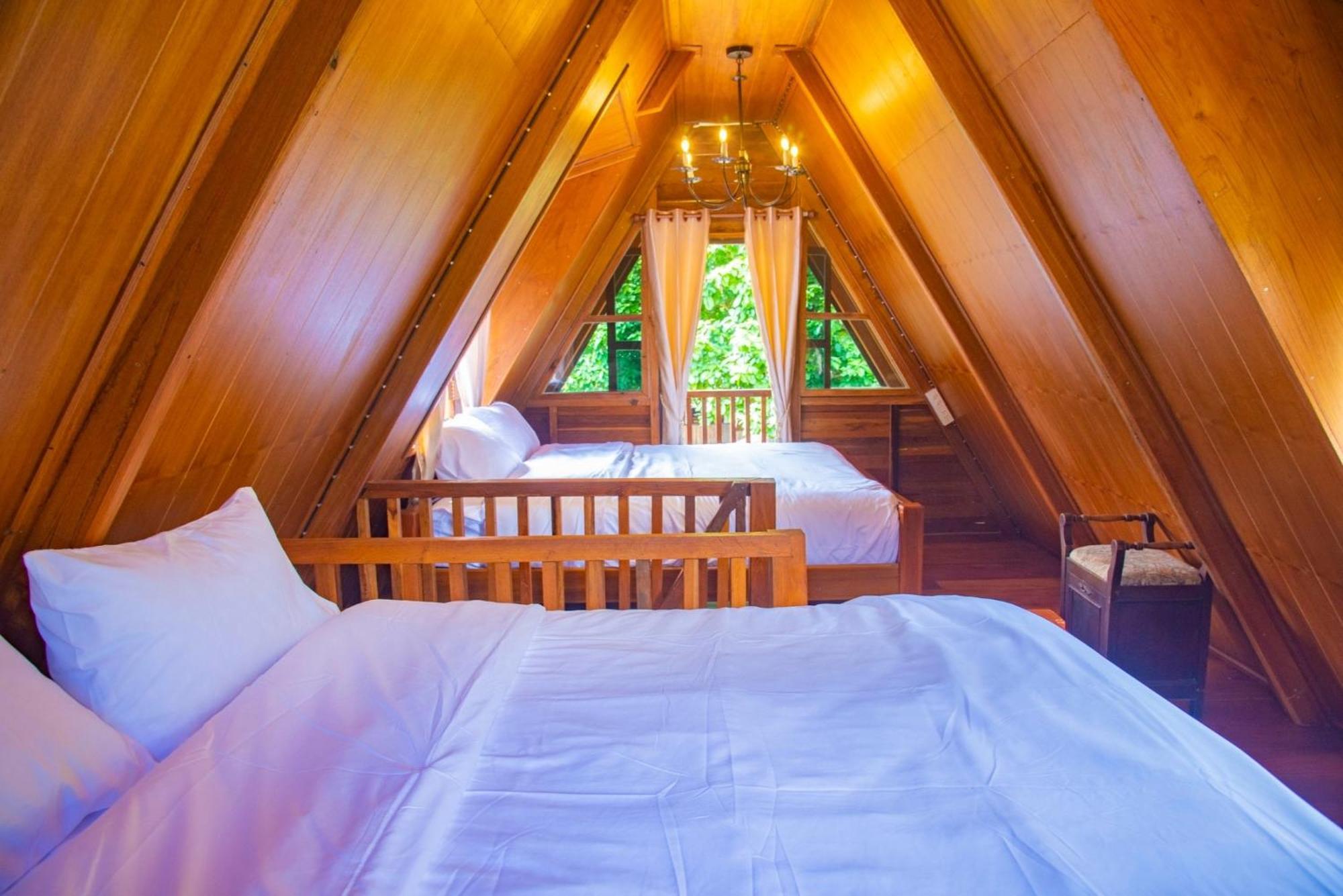 Ban Kaew Mo Ra Glamping & Restaurant 호텔 Pang Mapha 외부 사진