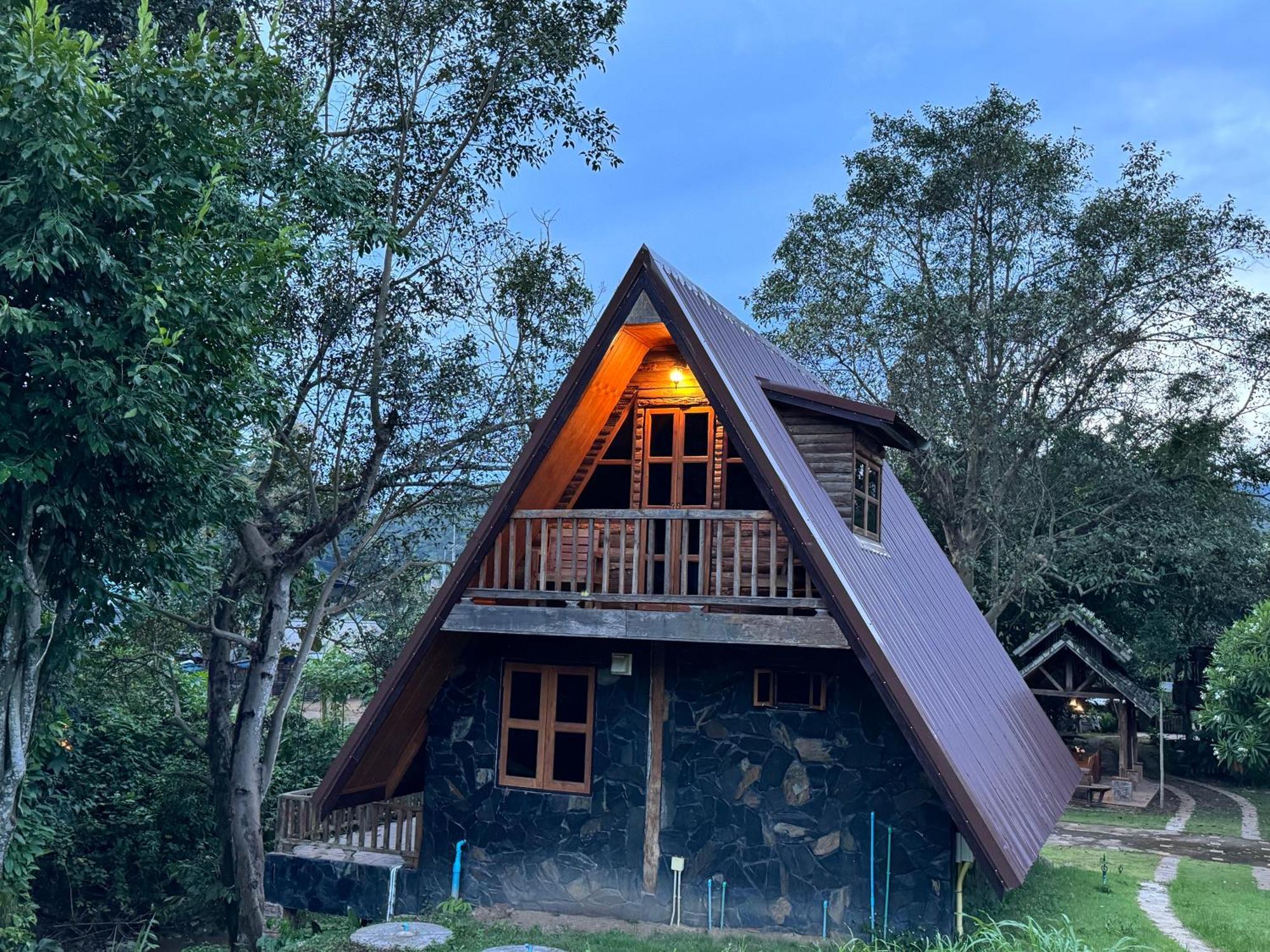 Ban Kaew Mo Ra Glamping & Restaurant 호텔 Pang Mapha 외부 사진