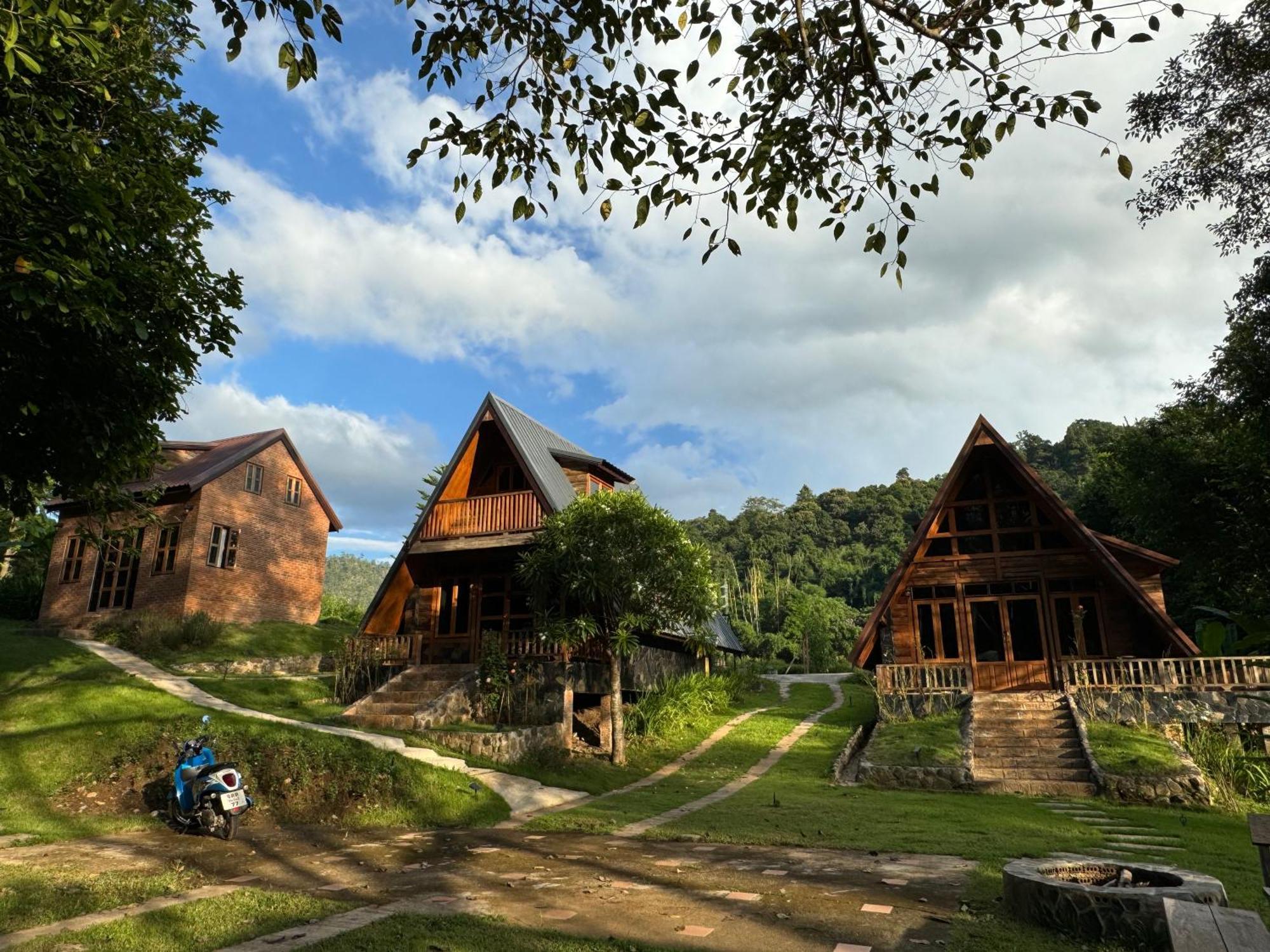 Ban Kaew Mo Ra Glamping & Restaurant 호텔 Pang Mapha 외부 사진