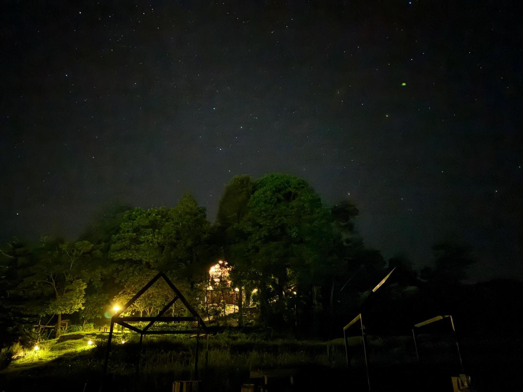 Ban Kaew Mo Ra Glamping & Restaurant 호텔 Pang Mapha 외부 사진