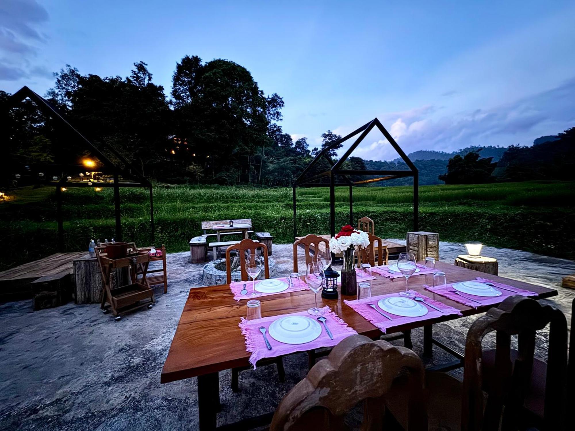 Ban Kaew Mo Ra Glamping & Restaurant 호텔 Pang Mapha 외부 사진