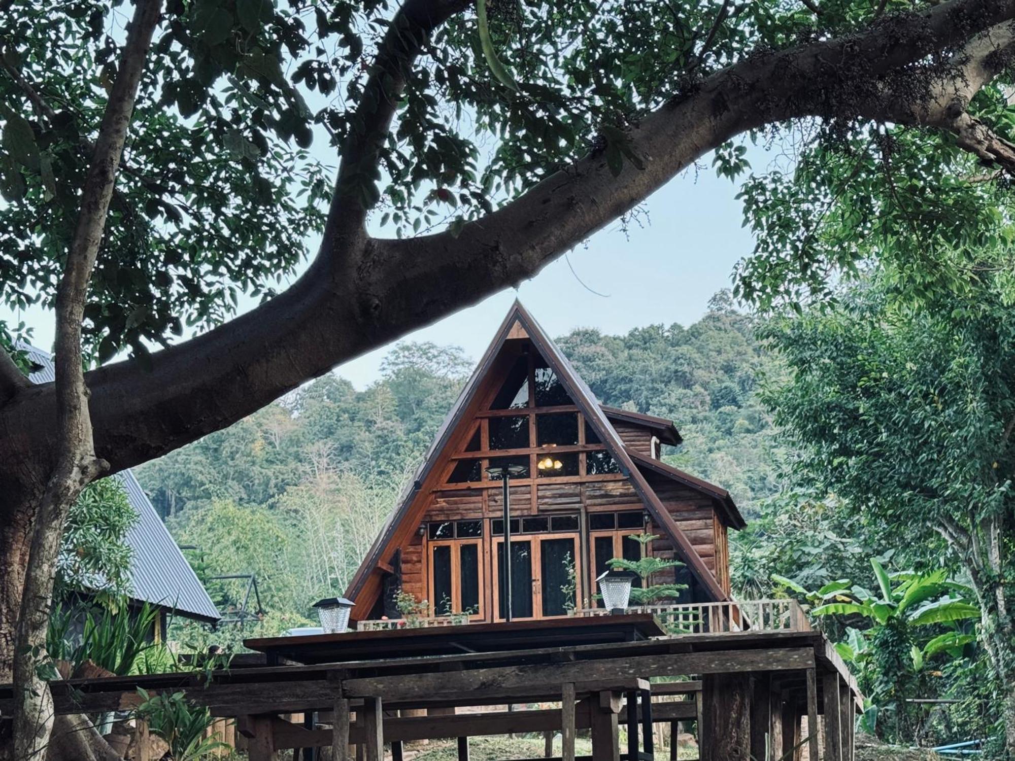 Ban Kaew Mo Ra Glamping & Restaurant 호텔 Pang Mapha 외부 사진